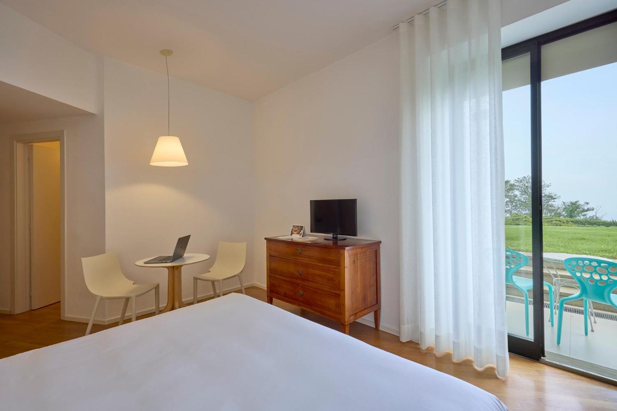 Hotel Emilia Анкона Экстерьер фото